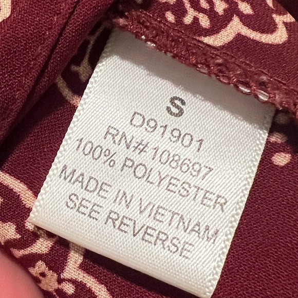 Sweet Rain Maroon Patterned Tunic with Lace Upper Design - Picture 5 of 5